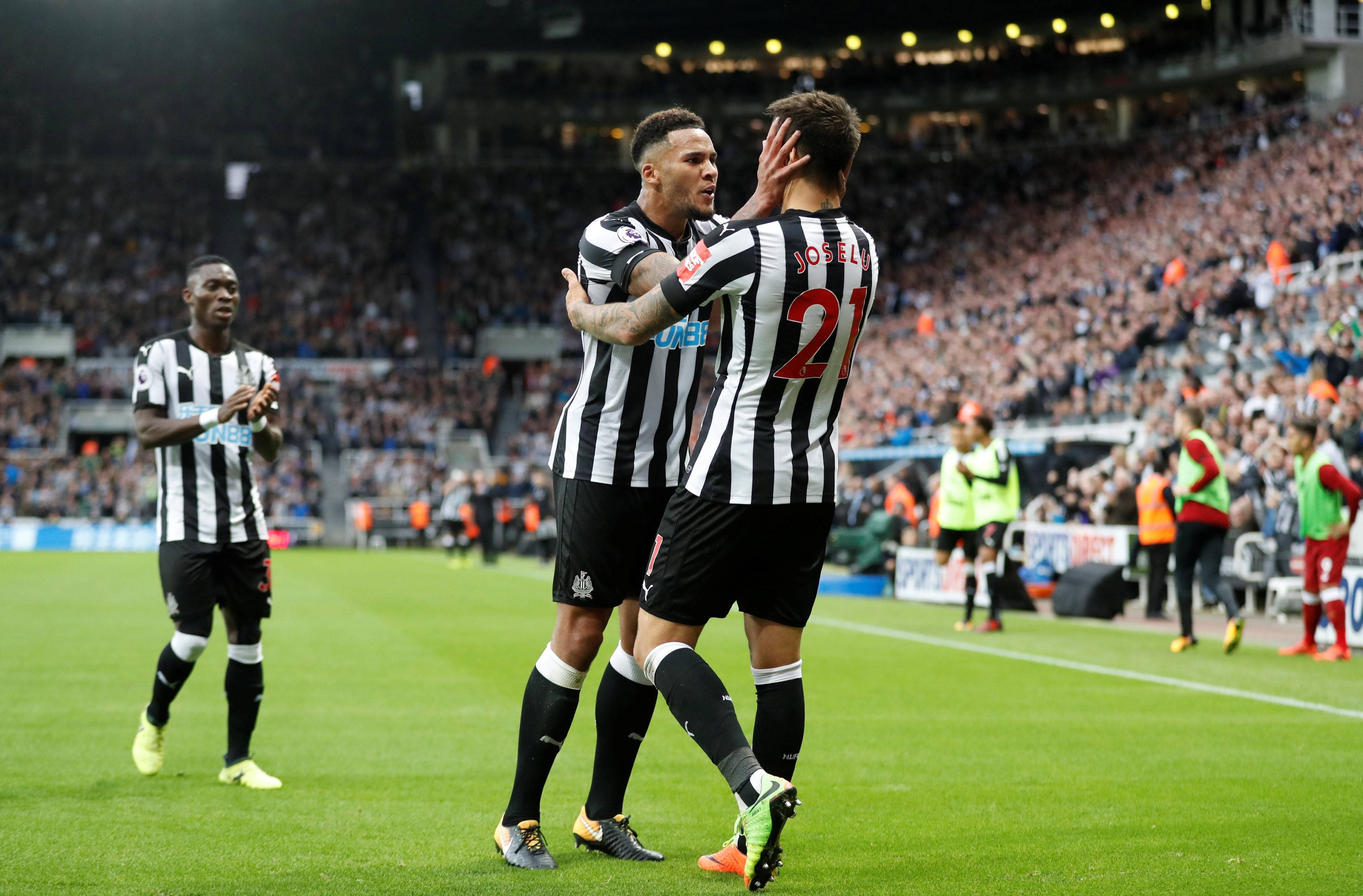  阿森纳迎亚冠关键赛；赛前状态回暖；震撼外界；球探报告显示潜力